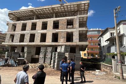 Aksaray'da inşaattan düşen işçi hayatını kaybetti