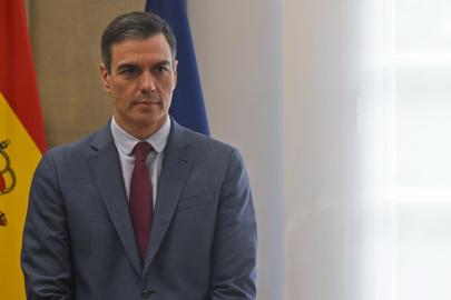 İspanya Başbakanı Sanchez'i taşıyan uçak Ankara'ya acil iniş yaptı