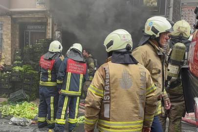 İstanbul'da market deposunda yangın