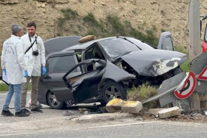 Karabük'te otomobil refüje çarptı: 1 ölü
