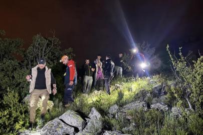 Kayalıkta mahsur kalan kadın ekiplerce kurtarıldı