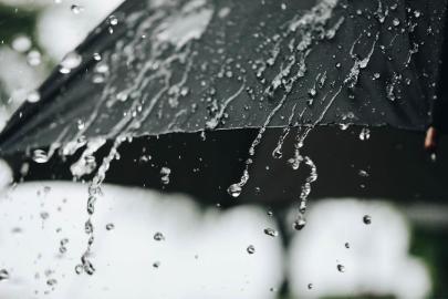 Meteorolojiden bazı iller için gök gürültülü sağanak uyarısı