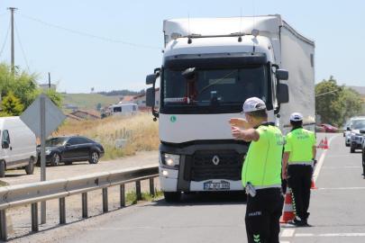 Tekirdağ'da ağır tonajlı araçlara İstanbul yönü kısıtlaması