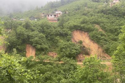 Giresun'da heyelan alarmı: 22 ev boşaltıldı
