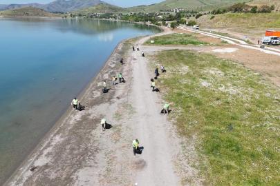 Hazar Gölü için temizlik seferberliği: 12 ton atık toplandı