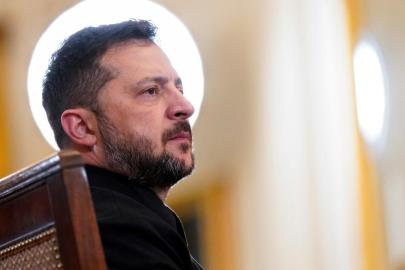 Zelenski: Ruslar bugün, Çernobil etrafındaki özel bölgeye yine saldırı düzenledi