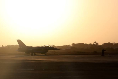ABD'nin Michigan eyaletinde eğitim sırasında F-16 savaş uçağı düştü