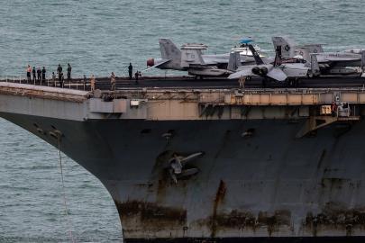 Aylarca denizden çıkmadı. USS Abraham Lincoln'ın son hali şaşırttı