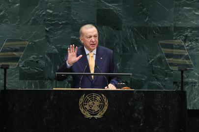 Cumhurbaşkanı Erdoğan BM'de şiir okudu, İran heyeti ayakta alkışladı