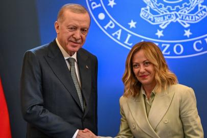 Cumhurbaşkanı Erdoğan'dan Meloni'ye tebrik